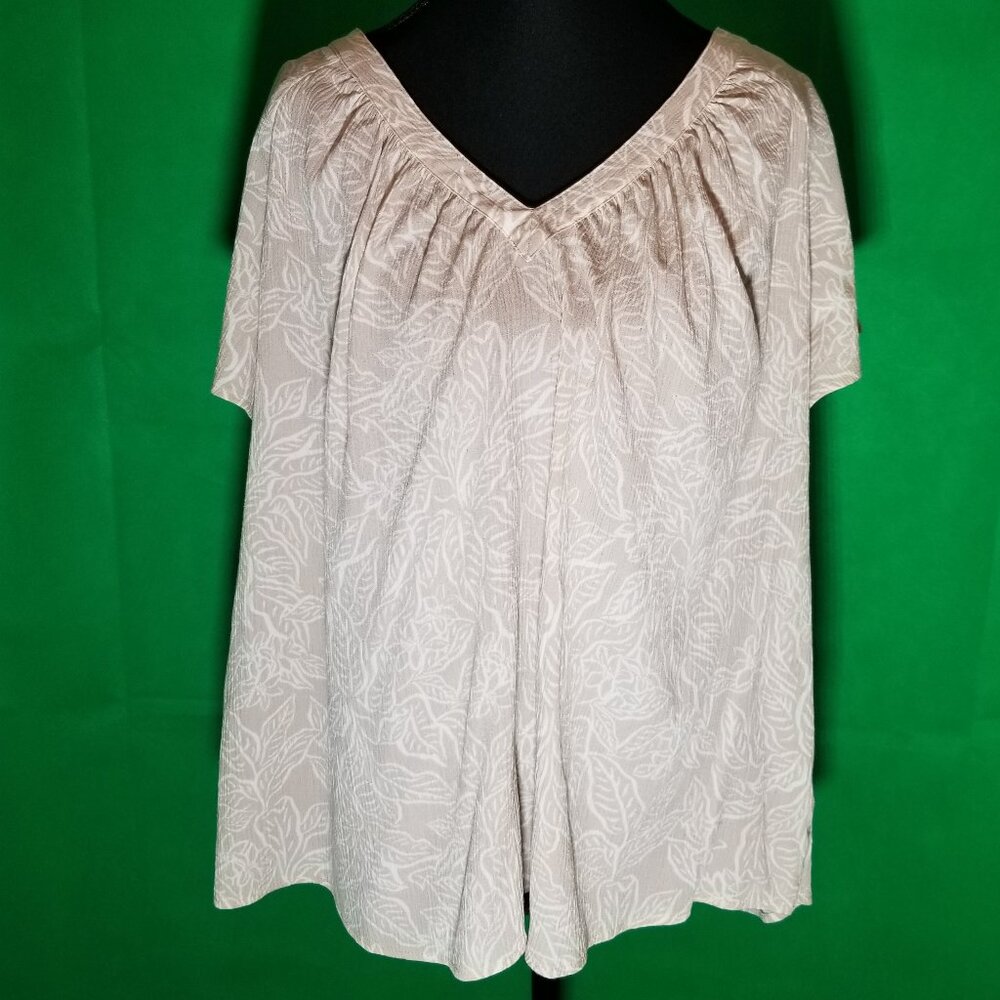 Torrid Tan Floral V-Neck Short Flutter Sleeve Blouse Womens Plus Size 00 Boho
